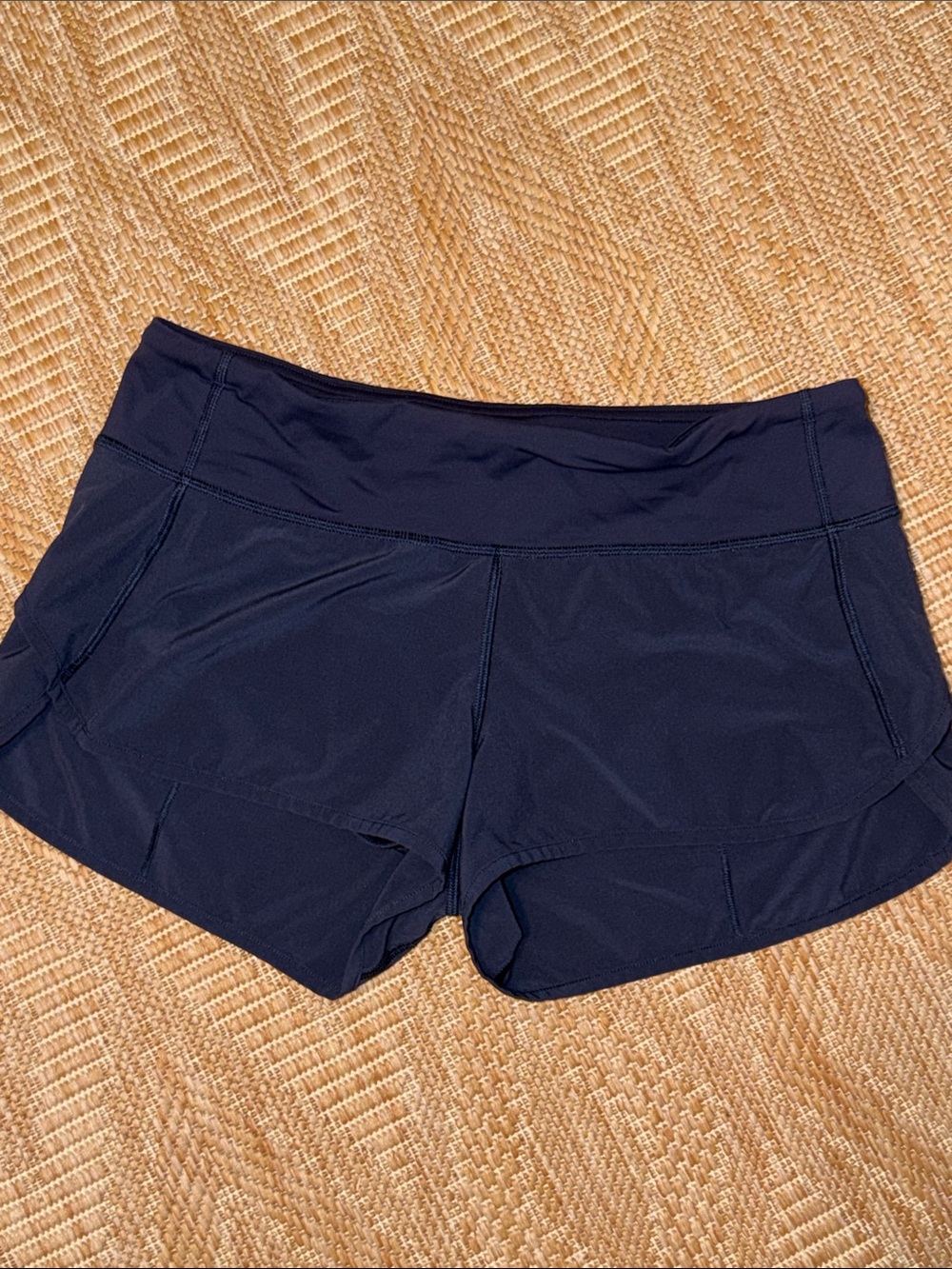 🍋 Lululemon 2.5 Navy Running Shorts 🍋